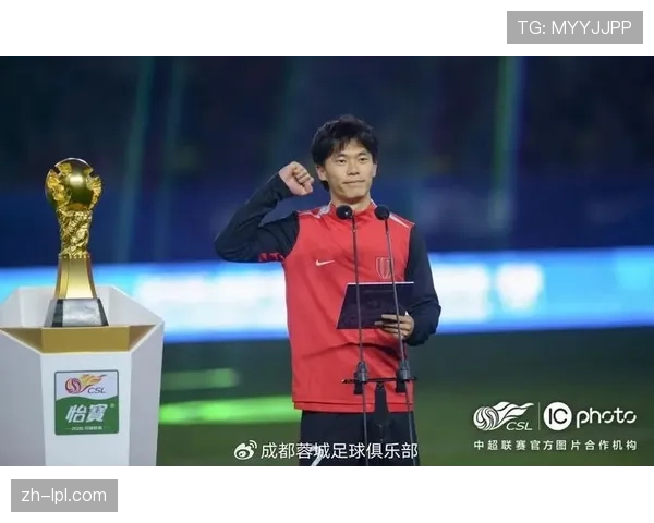 【2026年4月中超联赛·人物·专访专访成都蓉城主罚手：揭秘任意球训练日常与心得